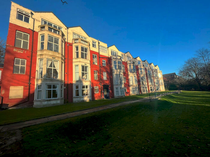 4 Bedroom Apartment To Rent In Montpelier Terrace, Leeds, West Yorkshire, LS6