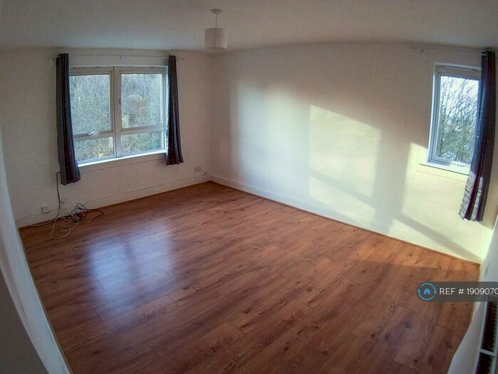 2 Bedroom Flat To Rent In Saggar Street, Dundee, DD2