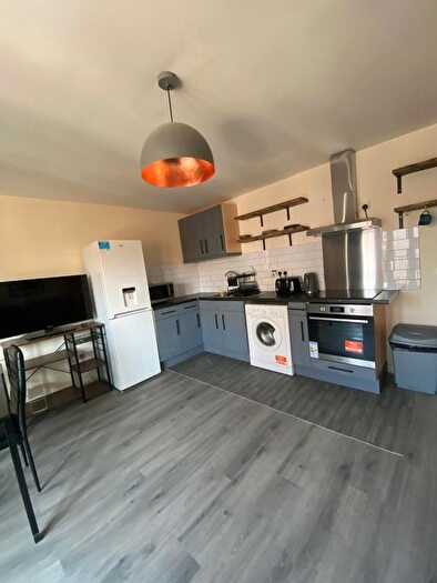 2 Bedroom Flat To Rent In Glaucus Street, London, E3