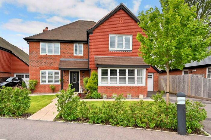 5 Bedroom House To Rent In Summer Close, Aldingbourne, PO20