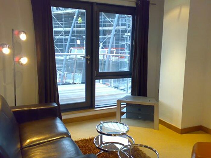 2 Bedroom Flat To Rent In Victoria Mills, BD17