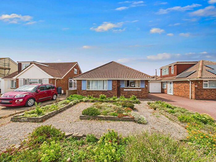 3 Bedroom Bungalow For Sale In Winterton Way, Shoreham By Sea, BN43