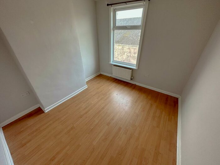 2 Bedroom Terraced House To Rent In Waterloo Street, L15