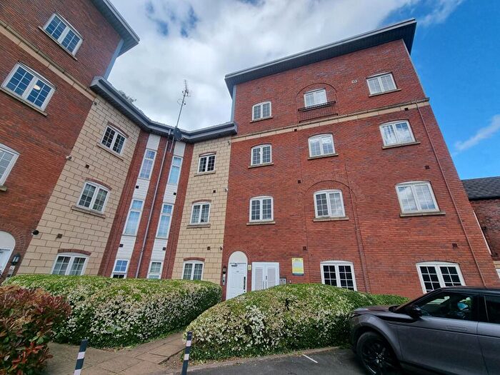 2 Bedroom Flat For Sale In Evershed Way, Burton Upon Trent, DE14