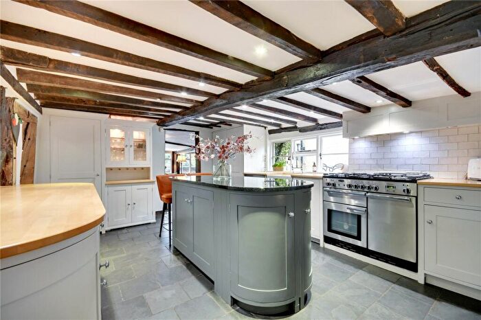 5 Bedroom Detached House For Sale In Braintree Road, Felsted, Dunmow, Essex, CM6