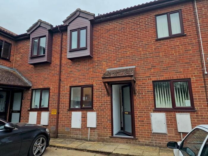 1 Bedroom Terraced House To Rent In Glen Court, Flitwick, MK45
