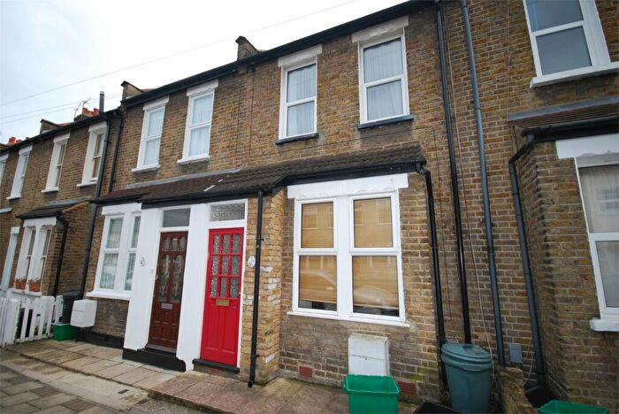2 Bedroom Terraced House To Rent In Sultan Street, Beckenham, BR3