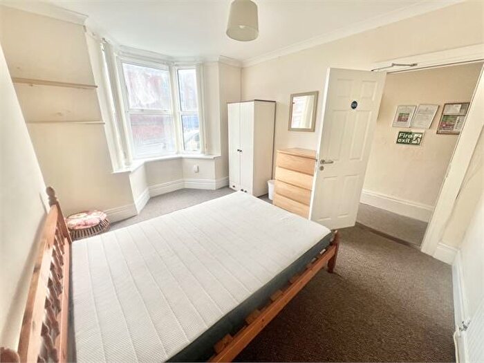 4 Bedroom Terraced House For Sale In De-Breos Street, Brynmill, Swansea, SA2