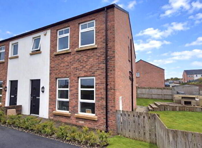 3 Bedroom Semi-Detached House For Sale In Ashbrook, Derry / Londonderry, BT47