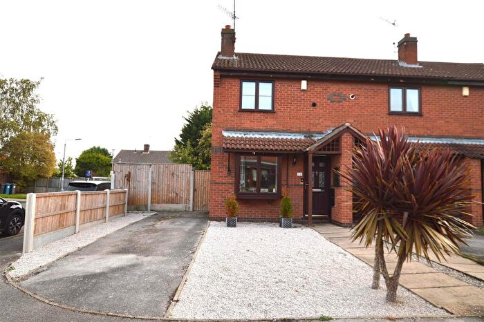 2 Bedroom End Of Terrace House For Sale In Thorntons Close, Cotgrave, Nottingham, NG12