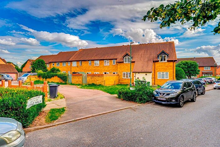 1 Bedroom Maisonette For Sale In Mallard Close, Dartford, DA1