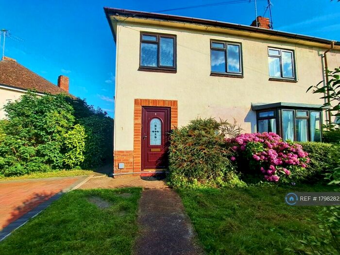 3 Bedroom Semi-Detached House To Rent In Cherry Road, Banbury, OX16