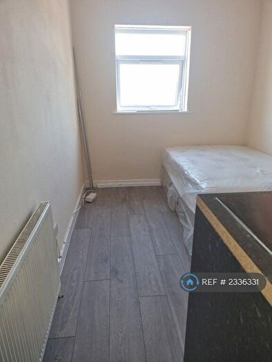 Studio To Rent In King Street, London, E13