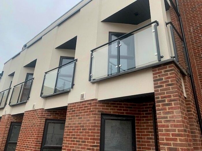 2 Bedroom Property To Rent In Portswood Road, Southampton, SO17