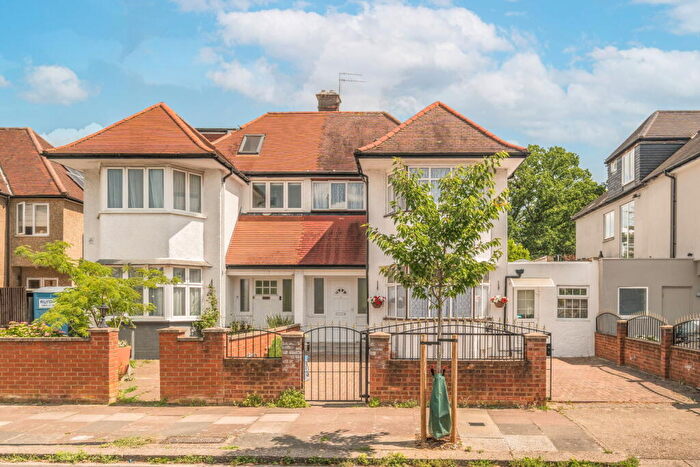 5 Bedroom Semi-Detached House For Sale In Mount Pleasant Road, London, NW10