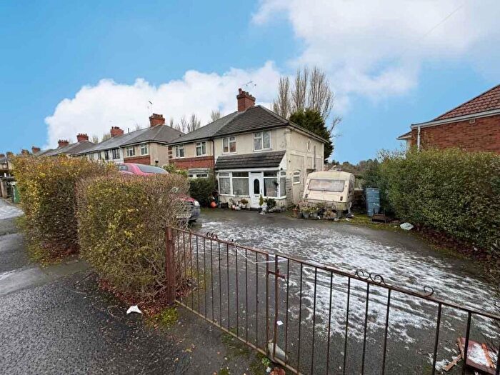 5 Bedroom Semi Detached House For Sale In West Boulevard, Birmingham, West Midlands, B32