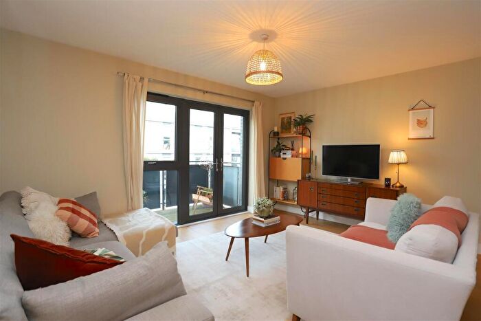 1 Bedroom Apartment For Sale In Canal Point, Ancoats, M4