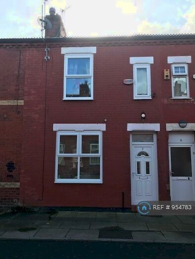 3 Bedroom Terraced House To Rent In Middlebourne Street, Salford, M6