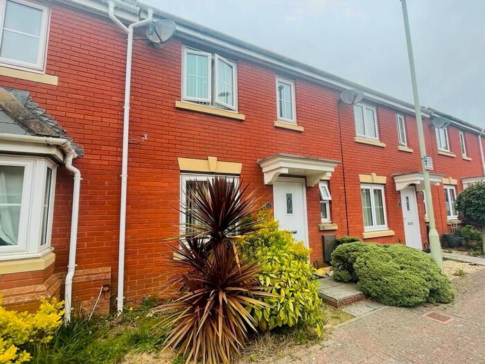 3 Bedroom Property To Rent In Haddeo Drive, Exeter, EX2