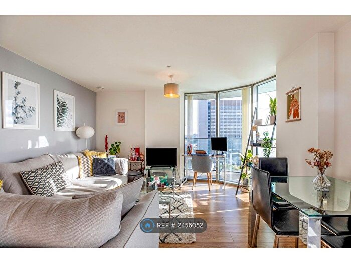 2 Bedroom Flat To Rent In Cornmill Lane, London, SE13