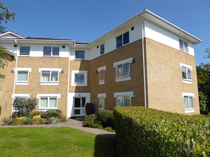 2 Bedroom Apartment To Rent In Grange Court, Wood Street, Chelmsford, CM2