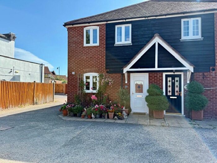 3 Bedroom End Of Terrace House To Rent In The Lane, Fawley, Southampton, SO45