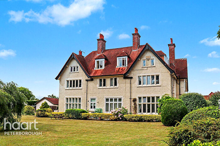 2 Bedroom Apartment For Sale In Loder Avenue, Peterborough, PE3