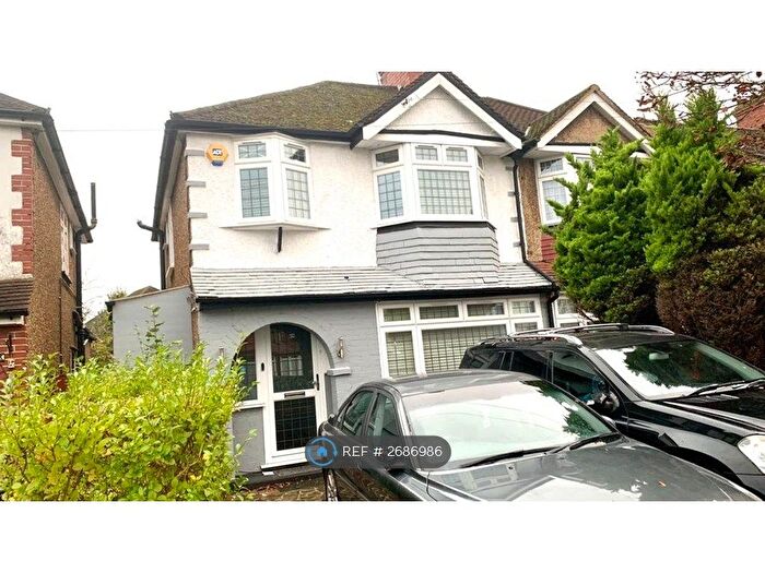 4 Bedroom Semi-detached House To Rent In Kingswood Road, Watford, WD25