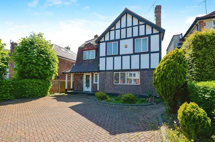 4 Bedroom Detached House For Sale In Wembley Park Drive, Wembley, HA9