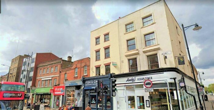 Apartment To Rent In Upper Street, Canonbury, Highbury, Angel, Islington, London, N1