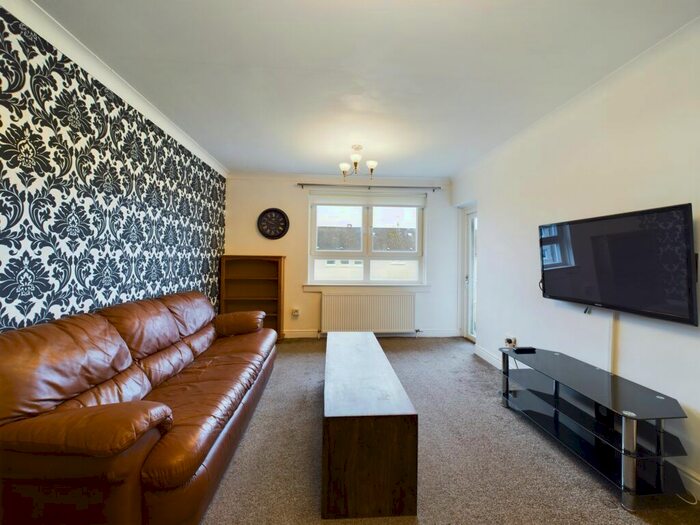 2 Bedroom Flat For Sale In Flat / Braehead Street, Glasgow, G5