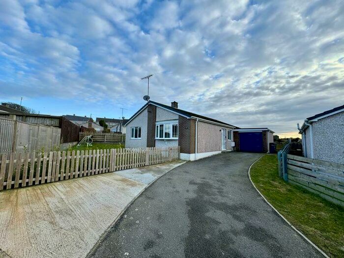 3 Bedroom Detached Bungalow For Sale In Bryncir Estate, Llannerch-Y-Medd, LL71
