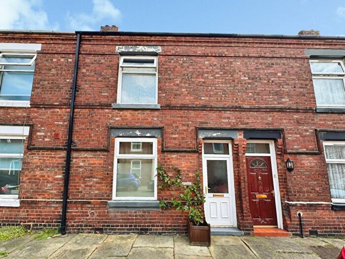 3 Bedroom Terraced House For Sale In Shippey Street, Ladybarn, Manchester, M14