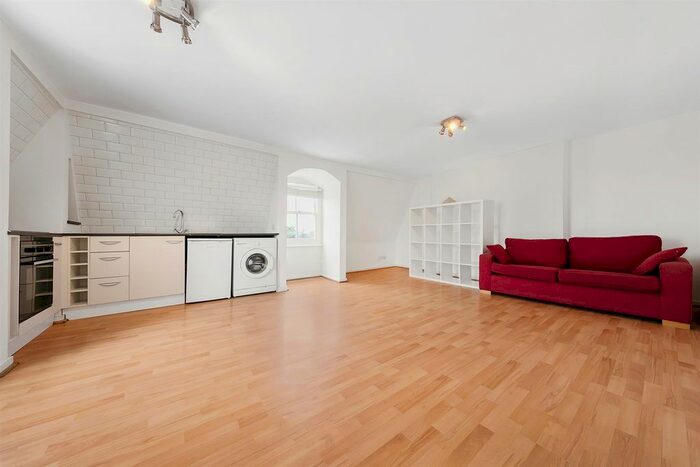 1 Bedroom Flat To Rent In Brixton Road, London, SW9