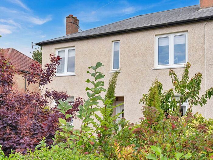 2 Bedroom Flat For Sale In Fraser Avenue, Edinburgh, EH5