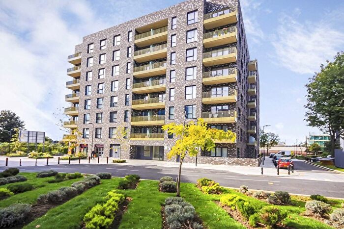 2 Bedroom Flat To Rent In Palmerston Road, London, W3