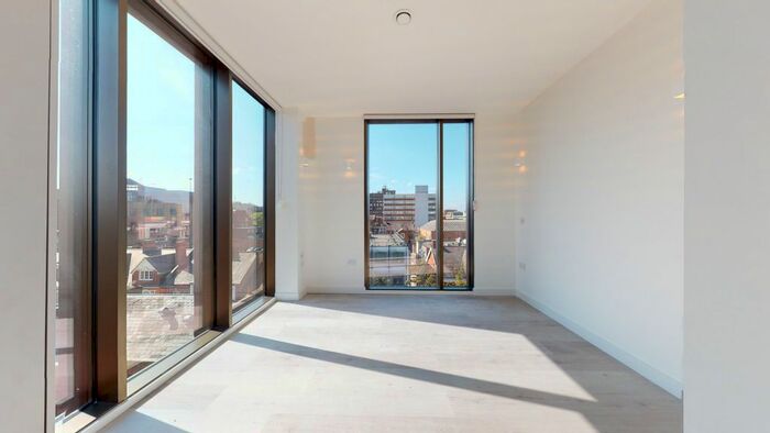 Studio To Rent In George Street, Luton, LU1