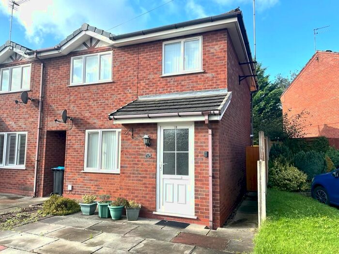 3 Bedroom Property To Rent In Manor Street, Northwich, CW8