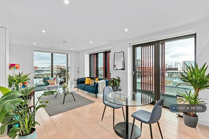 2 Bedroom Flat To Rent In Bonnet Street, London, E16