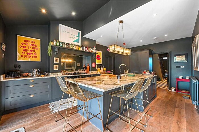 5 Bedroom Detached House For Sale In Station Road, Burnham-on-Crouch, Essex, CM0