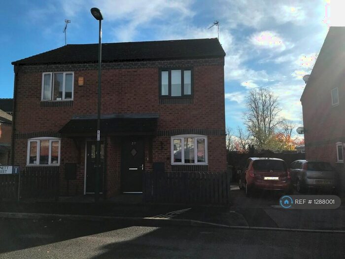 2 Bedroom Semi-Detached House To Rent In Bennett Street, Nottingham, NG3