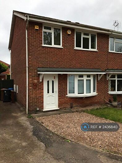 3 Bedroom Semi-Detached House To Rent In Minster Road, Derby, DE21