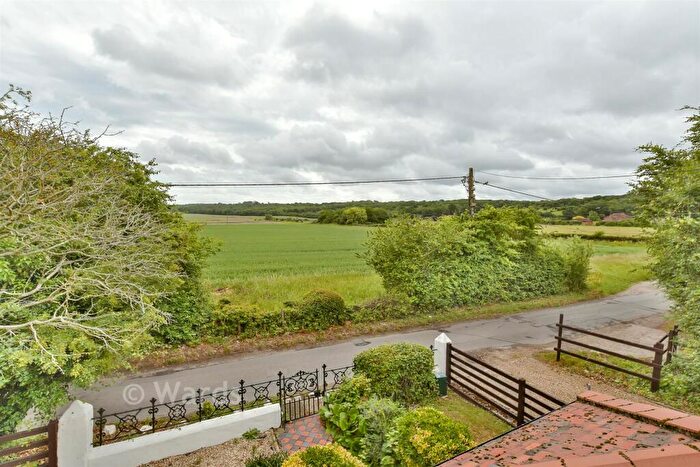 4 Bedroom Detached House For Sale In Perry Hill, Cliffe, Rochester, Kent, ME3