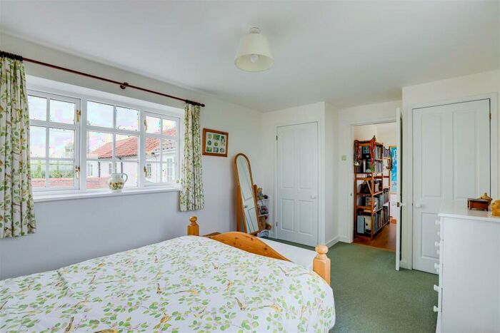 2 Bedroom Cottage For Sale In Green Lane, Lambley, Nottinghamshire, NG4