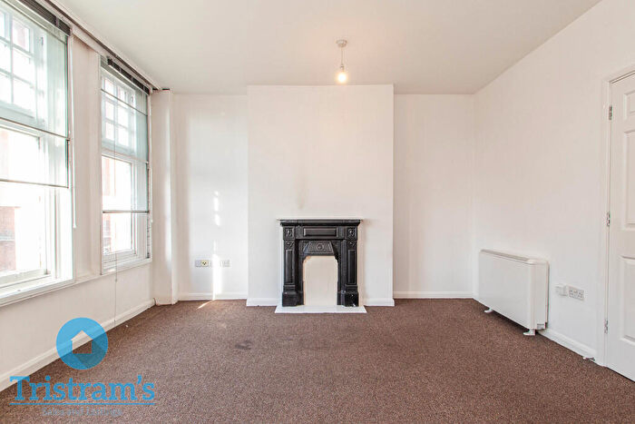 1 Bedroom Apartment To Rent In Regent Mews, Wollaton Street, NG1