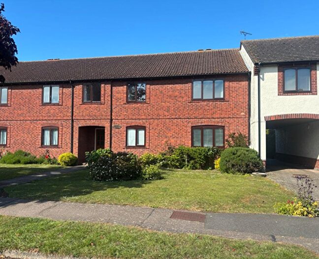 3 Bedroom Flat To Rent In Old Parsonage Way, Frinton-On-Sea, CO13