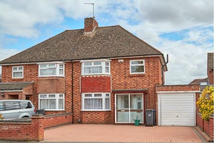 4 Bedroom Semi-Detached House To Rent In Southway, Leamington Spa, CV31