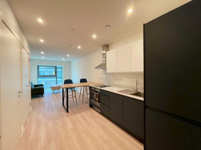 1 Bedroom Apartment To Rent In Chapel Street, Manchester, Greater Manchester, M3