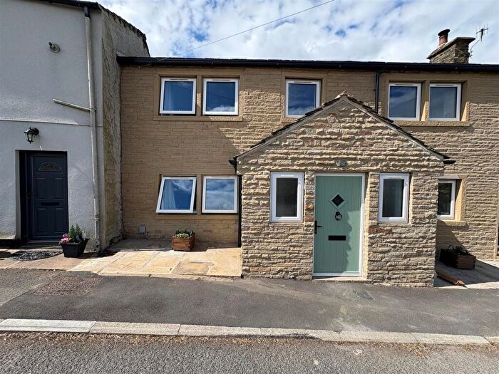 1 Bedroom Terraced House For Sale In Cragg Lane, Thornton, Bradford, BD13