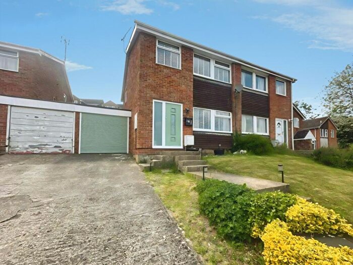 3 Bedroom Semi Detached House For Sale In Valleyside, Swindon, Wiltshire, SN1